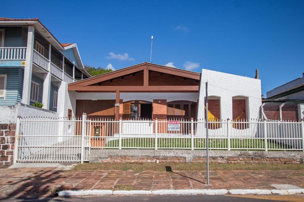 Torres House | Casa de 5 dormitórios com Piscina