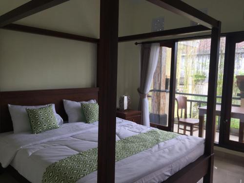 Petulu House | Casa de Cavin guest house