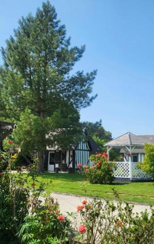 La Roussiere House | casa de invitados estilo normandie