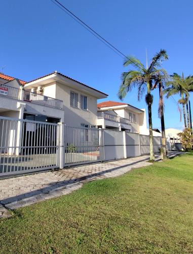 Itapoa House | Casa de Praia Sol e Mar em Itapoá