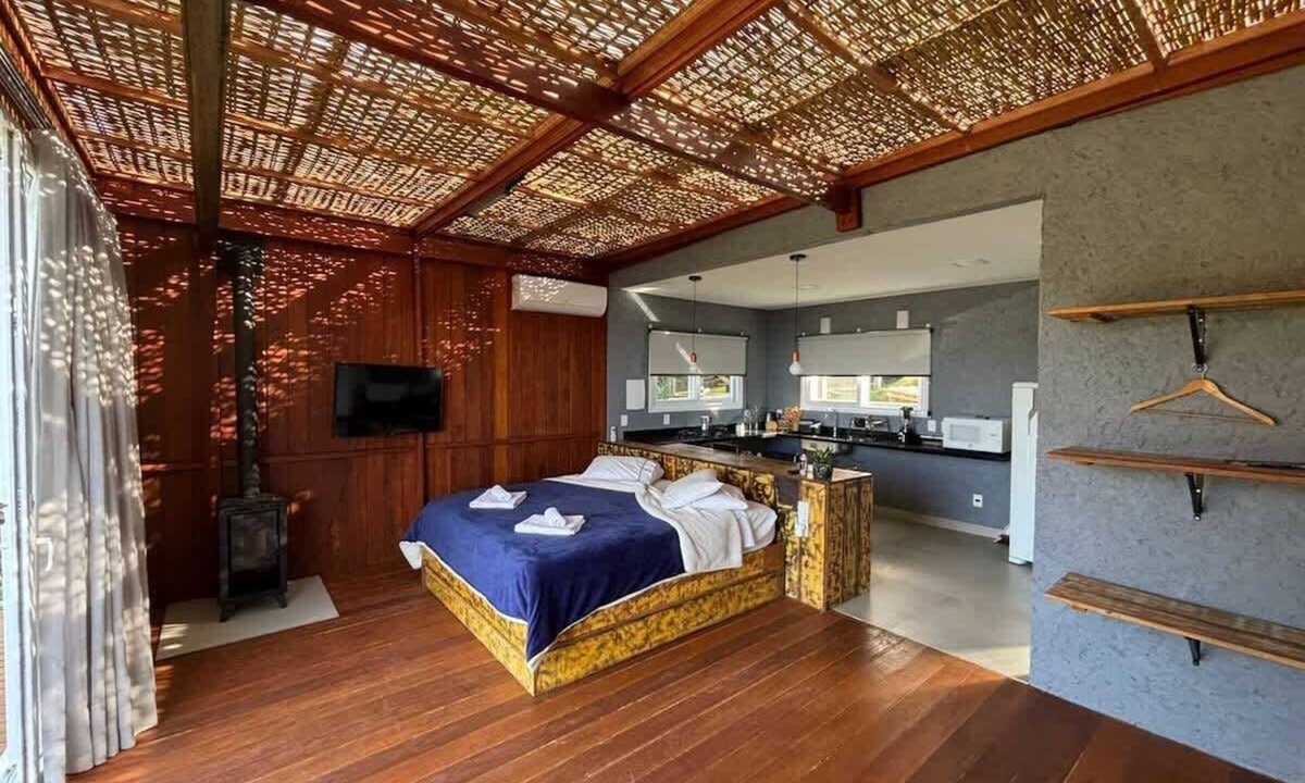 Acores House | Casa de Vidro Bali - Hospedar com Propósito