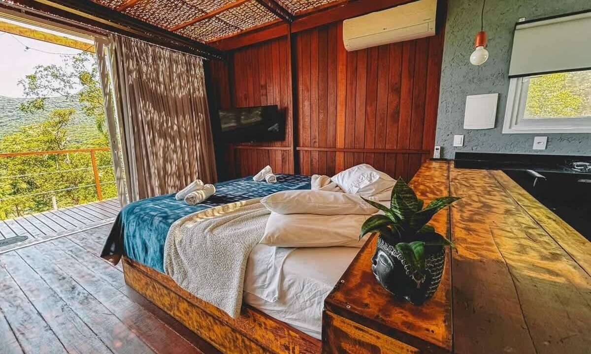Acores House | Casa de Vidro Sumbawa - Hospedar com Propósito
