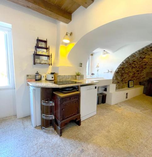 Isolabona Apartment | Casa del Castello Sleeps 4 Isolabona Italy