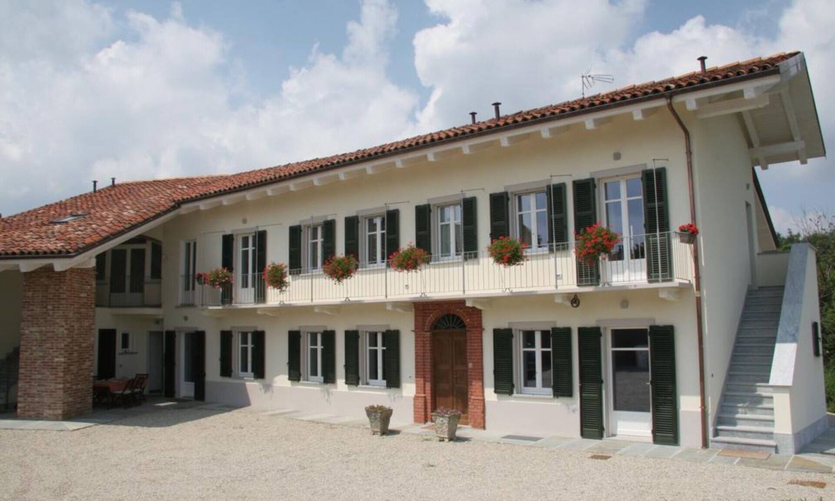 Montaldo Roero Apartment | Casa della Rocche - Rocca Cerlic apartment