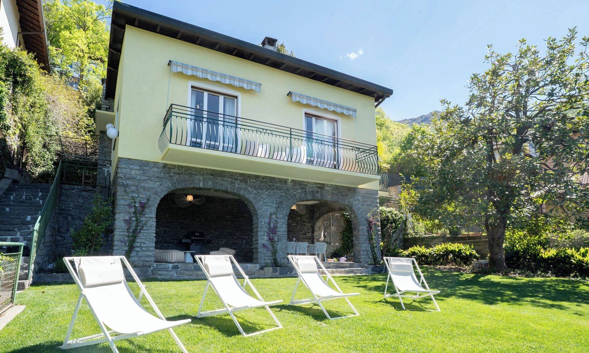 Perledo Villa | Casa di Lou - Panoramic villa in Perledo