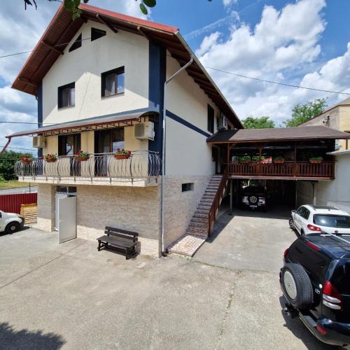 Curtea De Arges House | Casa Diana