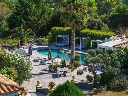 Sommieres Villa | Casa Dina