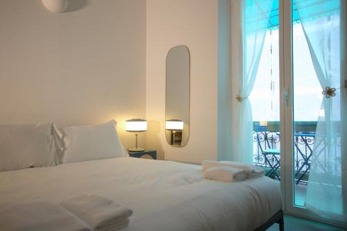 Washington Apartment | Casa Diva Elegant Studio in Milan