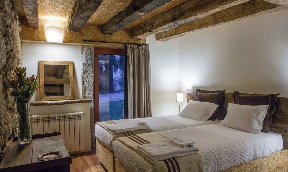 Refojos de Basto Hostel | Casa do Palheiro Grande (three-bedroom house)