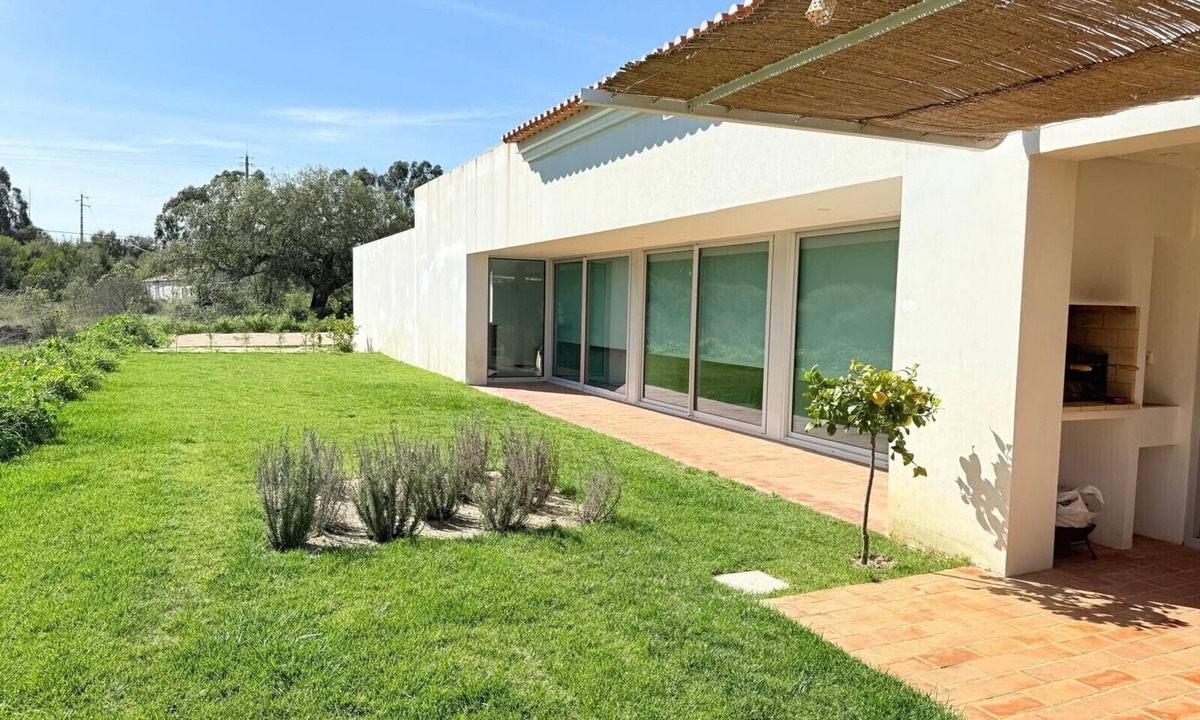 Baiona House | Casa do Regadio - Main House: A country and sea retreat on the Alentejo coast.