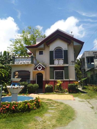 Pinamalayan House | Casa Emilia