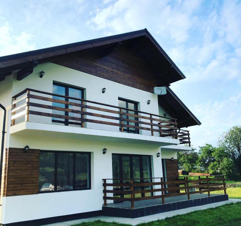 Saru Dornei House | Casa EVA