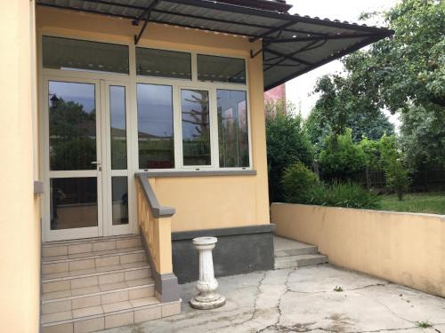 Montegrosso dʼAsti Apartment | Casa Frutteto Private Garden in Monferrato
