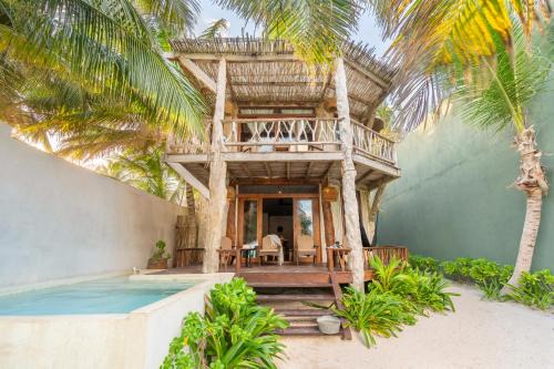 Zona Hotelera Hotel | Casa Ganesh Beachfront Tulum Hotel
