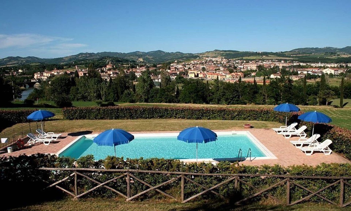Umbertide House | Casa Gioele D: A welcoming apartment situated in a quiet location, a few minutes from the town center, with Free WI-FI.
