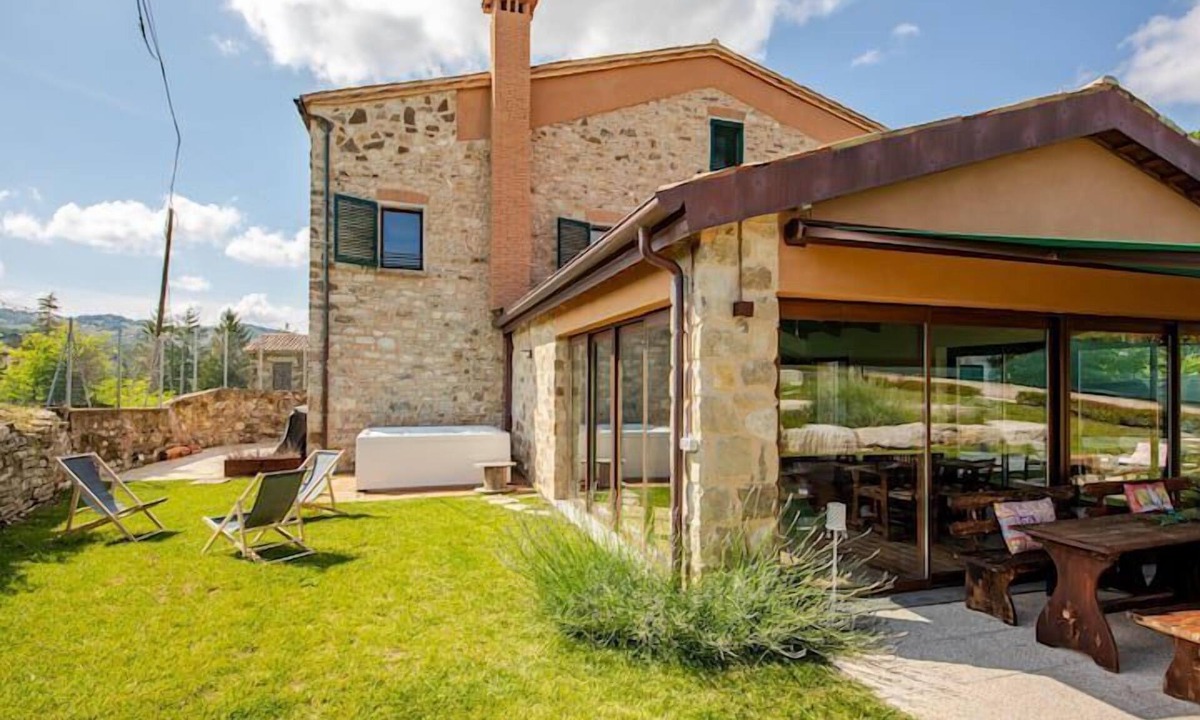 Montegrimano House | Casa Giogano