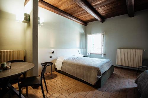 Castelfranco Emilia House | Casa Gotica