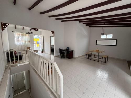 Roldanillo Apartment | Casa grande en el centro de Roldanillo