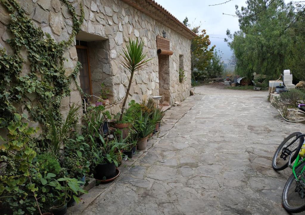 Moratalla House | casa guardarrios