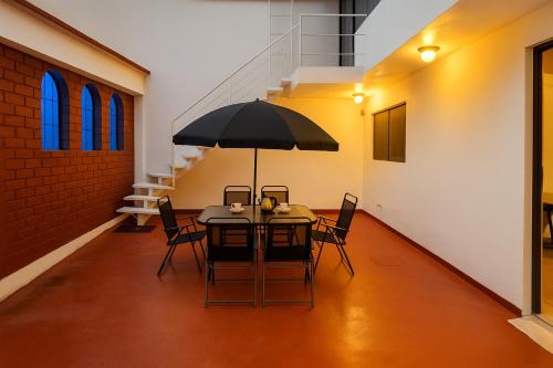 Primavera House | Casa Independiente muy cerca al centro historico - Los Profesionales