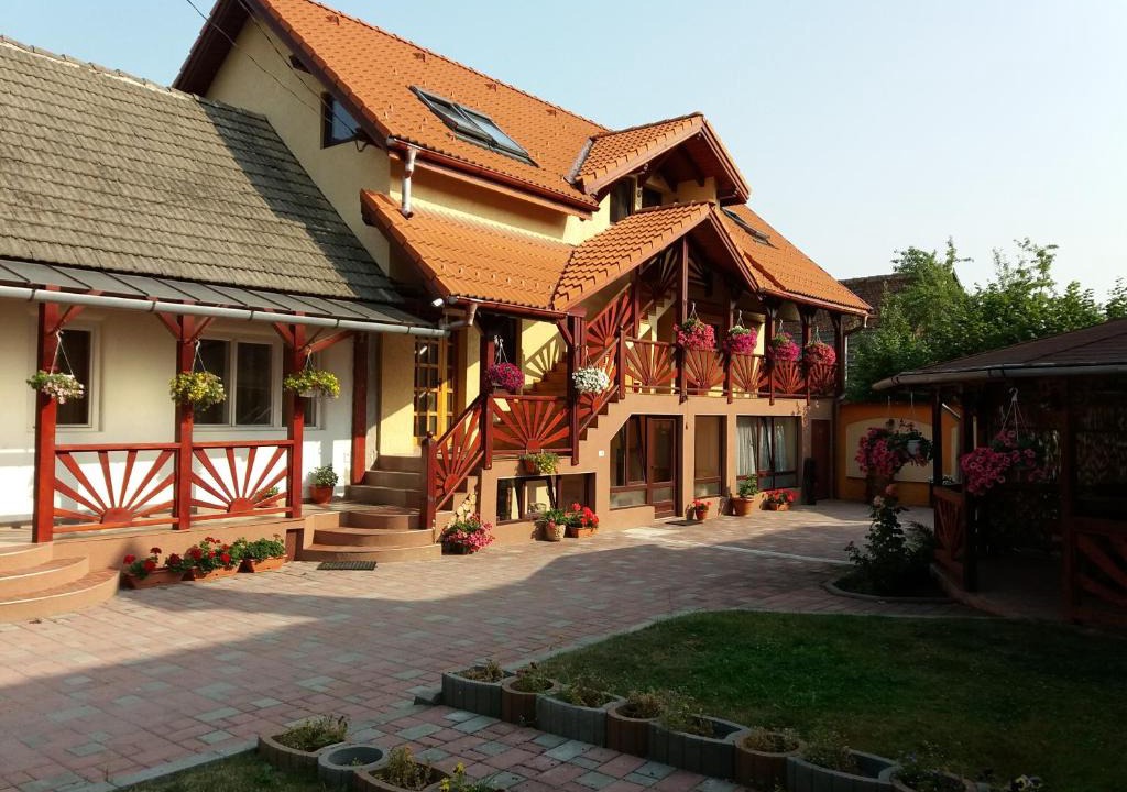 Sacele House | Casa Lenke