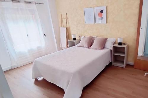 Requena Apartment | Casa Lola - Con 2 terrazas, ideal para desconectar