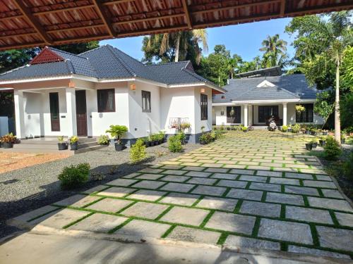 Aryad South Villa | Casa Luminaria