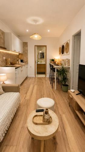 Saint-Chamond Apartment | Casa Luna