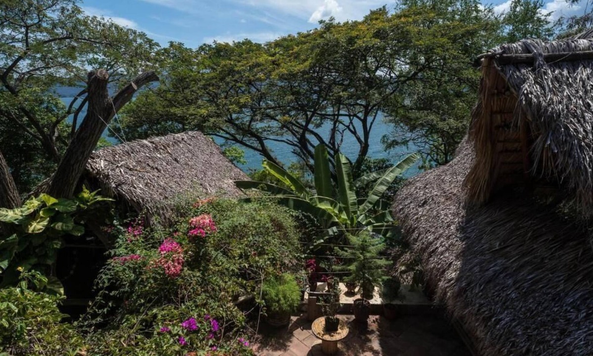 La Laguna Hotel | CASA MARIMBA