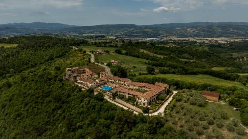 Collazzone House | Casa Marlèn - Medieval Borgo & pool - ItalyWeGo
