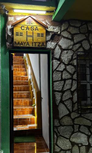 Flores House | Casa Maya Itza