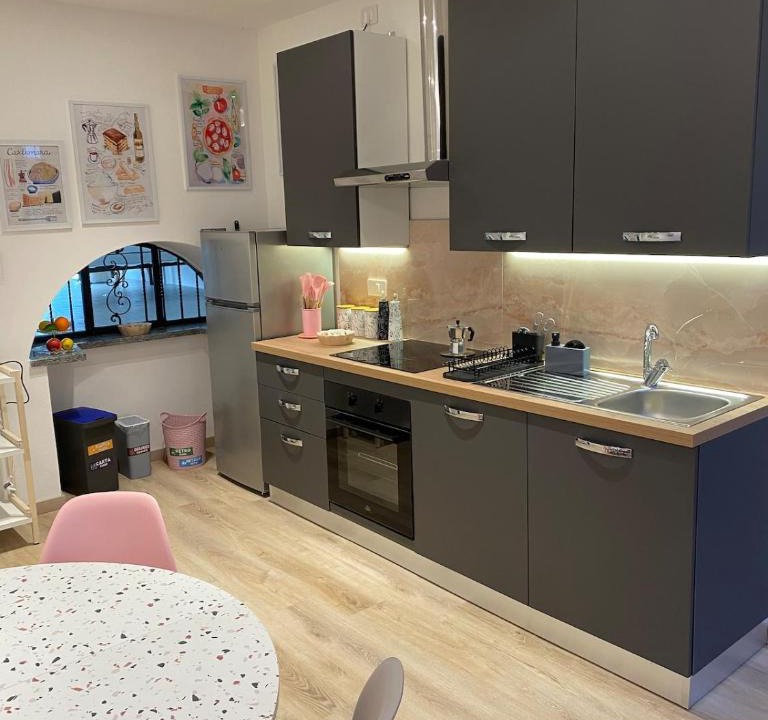 Tavernerio House | Casa MELISSA LIMONCELLA , free parking-self check in