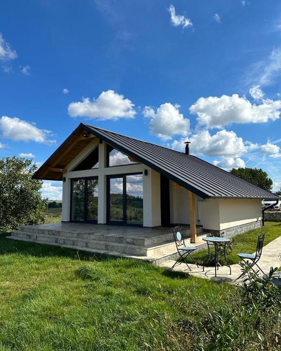 Sinteu House | Casa moderna in Sinteu - intersectia intre modern si linistea naturii