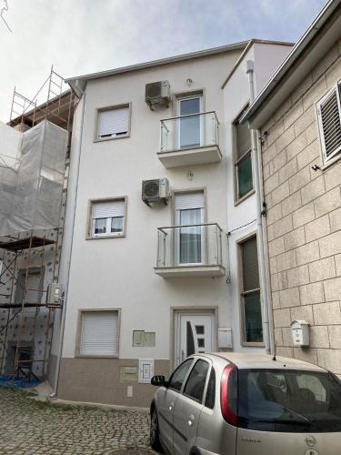 Mirandela House | CASA MONTEVIDEU