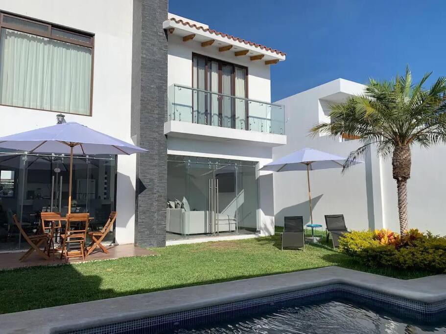 Tequesquitengo House | Casa More con alberca, jacuzzi, climatizada