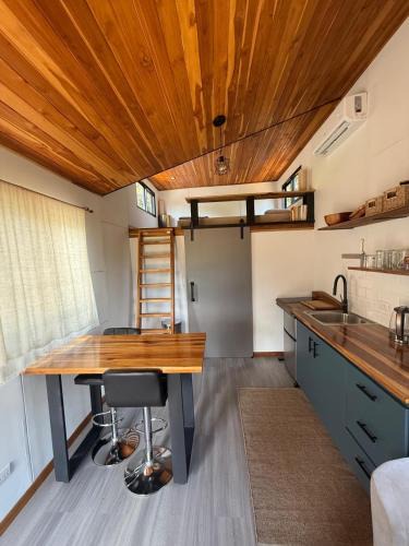 Canton Perez Zeledon Apartment | Casa Morpho, Modern Studio with Unique Waterfall Views