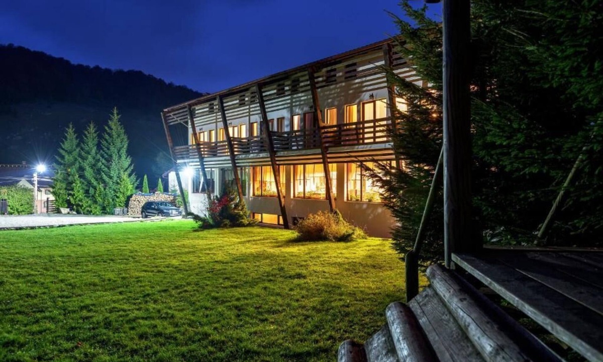 Fundata House | Casa Muntelui