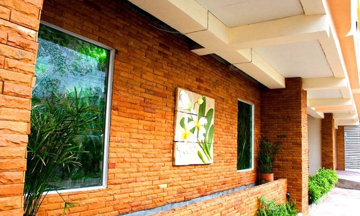 Racha Thewa Hotel | Casa Narinya at Suvarnbhumi Airport
