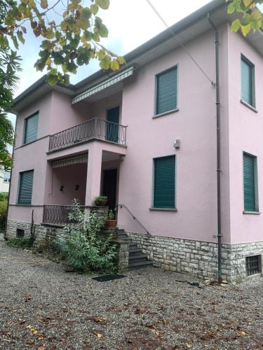 Monate Villa | Casa Neu