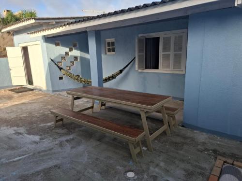 Centro House | Casa no Centro de Imbé com Estacionamento e Pátio