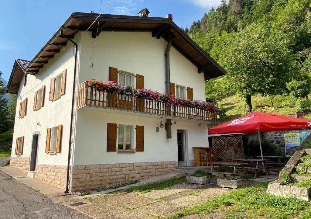 Casteons Hotel | Casa Ortis