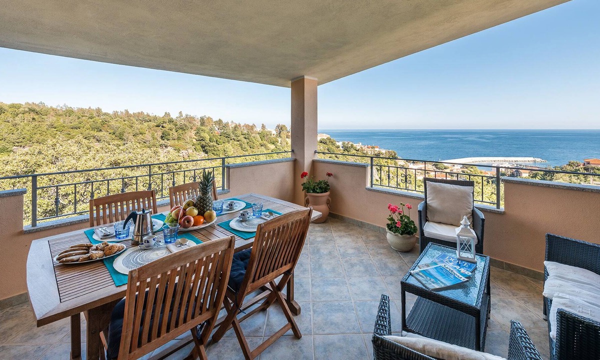 Cala Gonone Villa | Casa Paradiso - Two Bedroom Villa, Sleeps 8