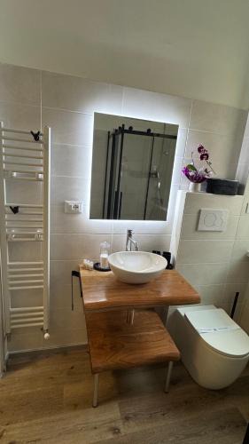 San Giovanni-Chiadino-Rozzol Apartment | casa particular 40-relax e comodità con posto auto