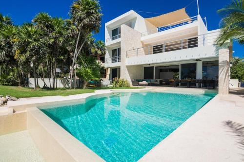 Tulsayab Villa | Casa Pelagia Beachfront Luruxy Villa in Tulum