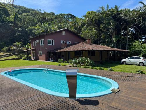 Armacao House | Casa Perfeita para Famílias com Piscina - Sul da Ilha