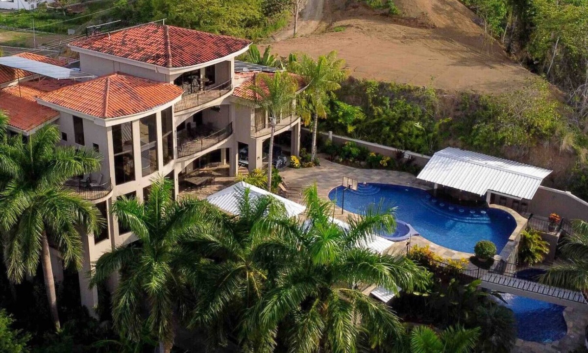 Jaco Villa | Casa Ponte I Luxury Mega Estate