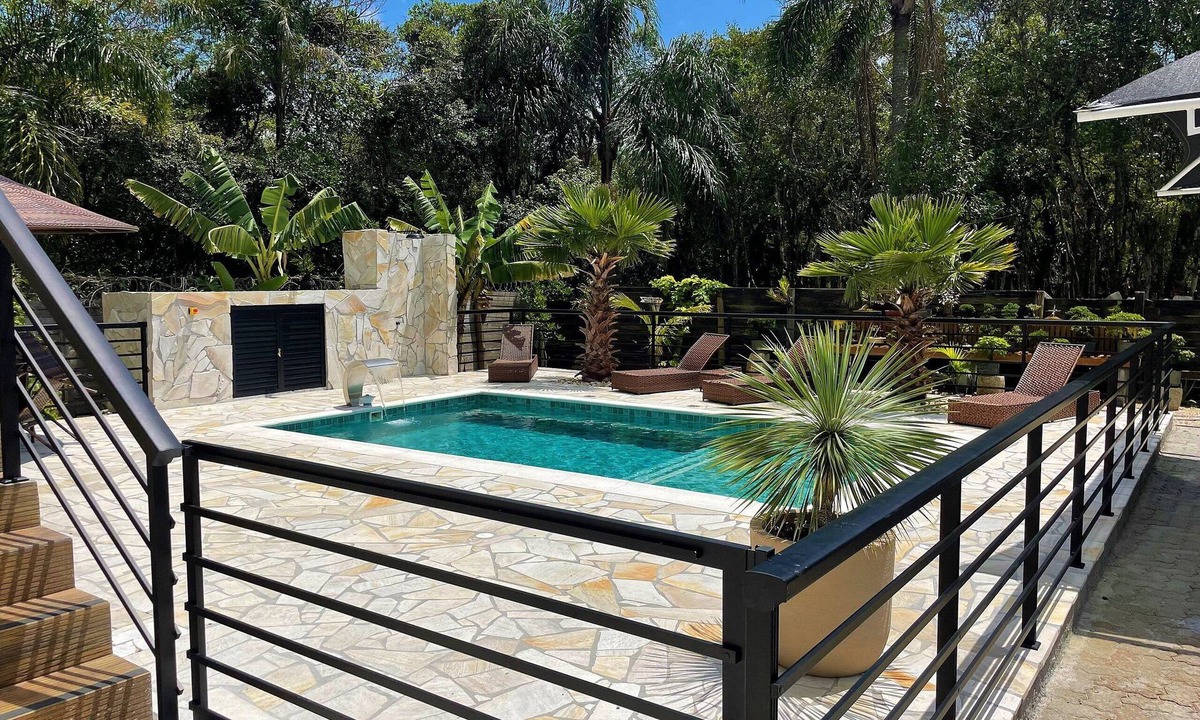 Garopaba House | Casa Privativa com Piscina na Barra da Ferrugem/SC