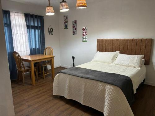Envigado Bed & Breakfast | Casa Raizal