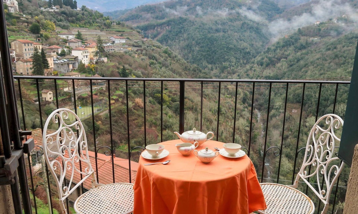 Apricale House | Casa Reanna by Interhome