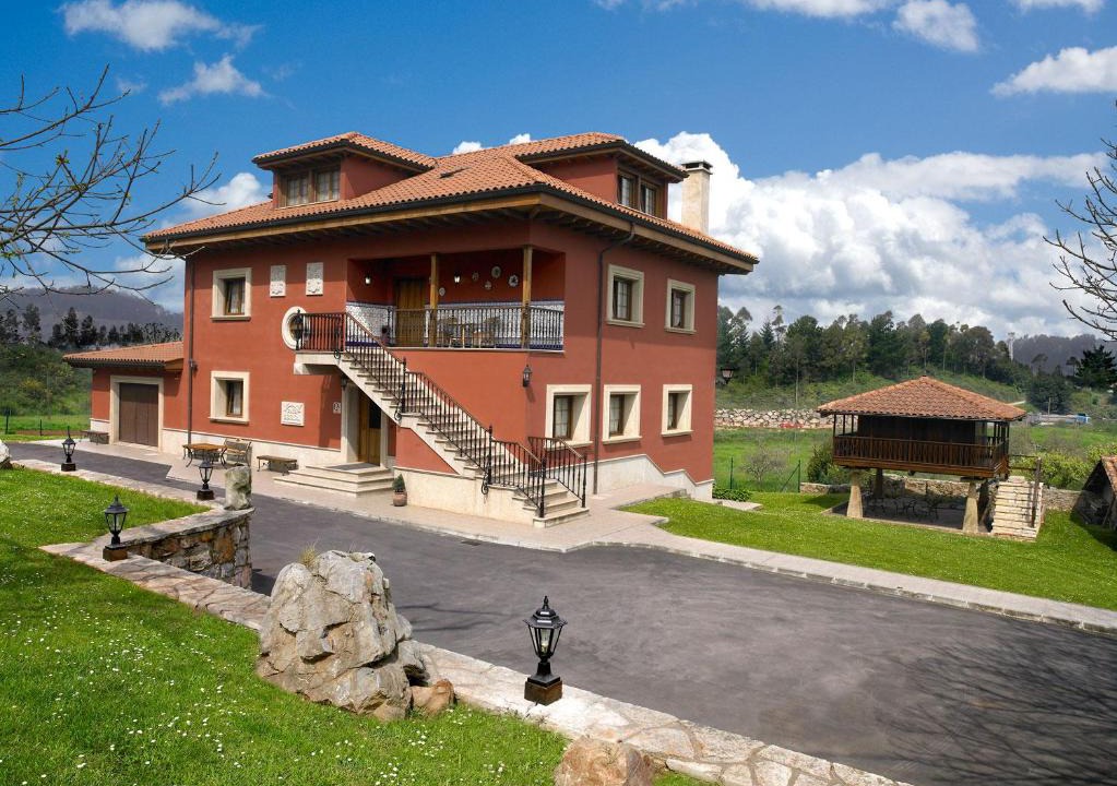 Perlora House | Casa Regina